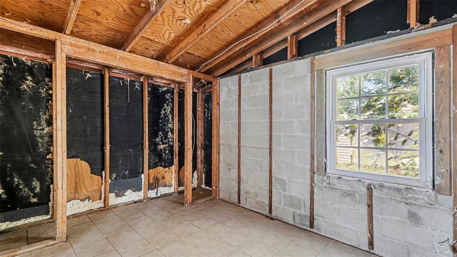 Image 12 of 27 For 3851 Sandpiper Terrace