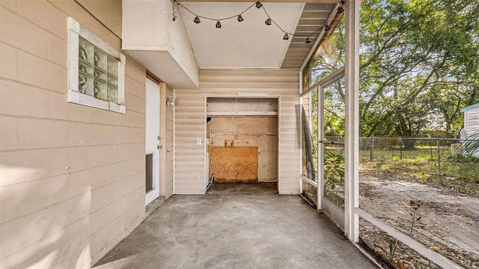 Image 22 of 27 For 3851 Sandpiper Terrace