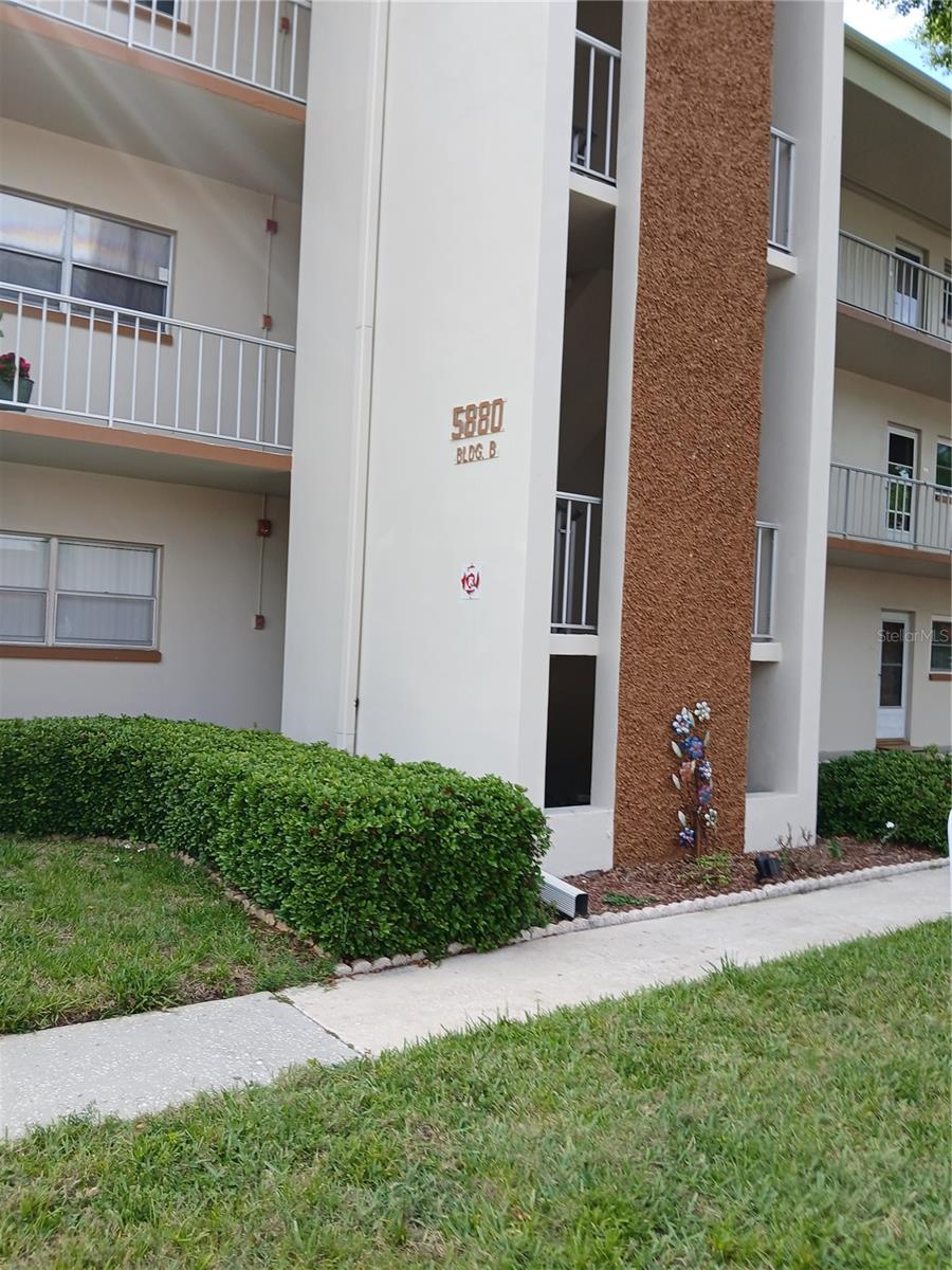 Details for 5880 38th Avenue N 304, ST PETERSBURG, FL 33710