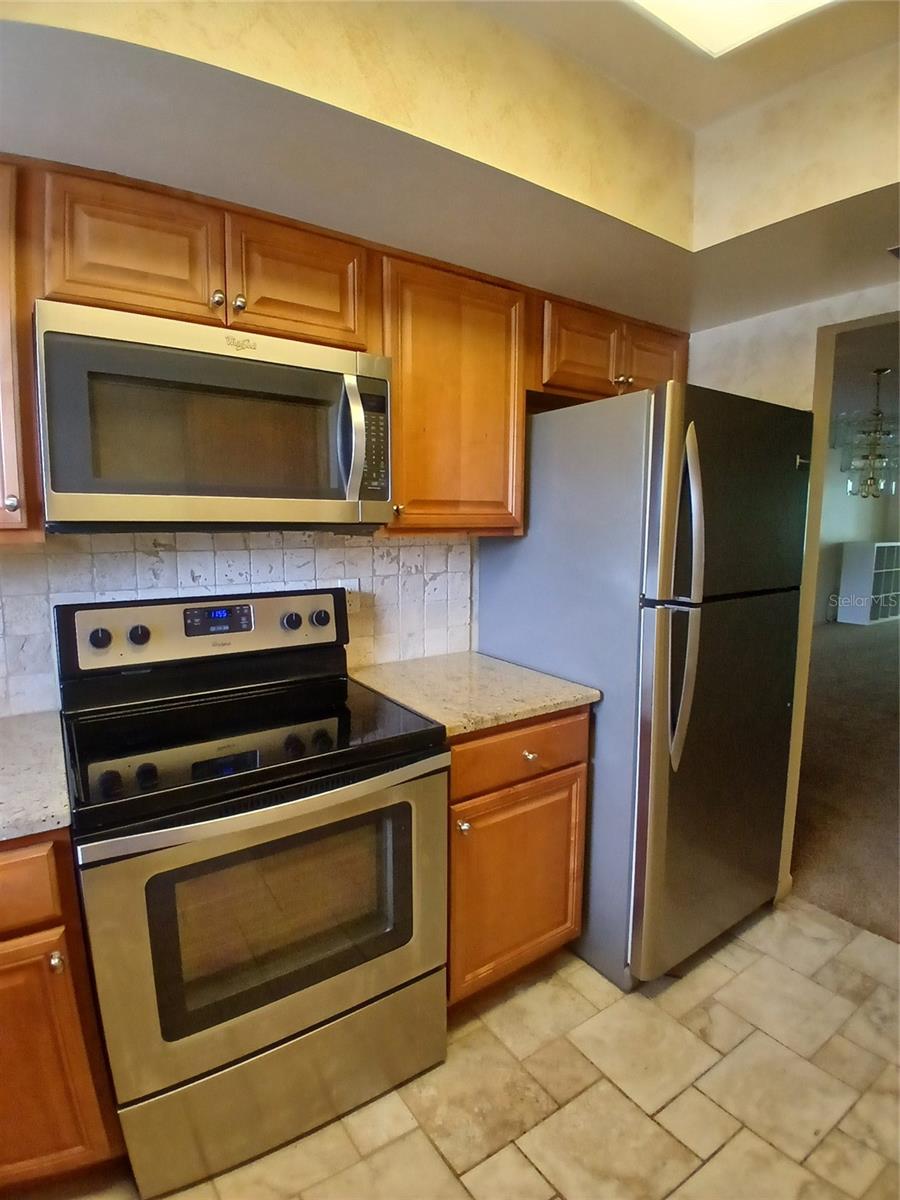 Image 11 of 17 For 5880 38th Avenue N 304