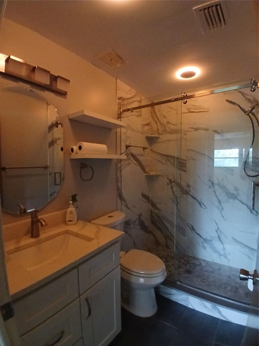 Image 14 of 17 For 5880 38th Avenue N 304