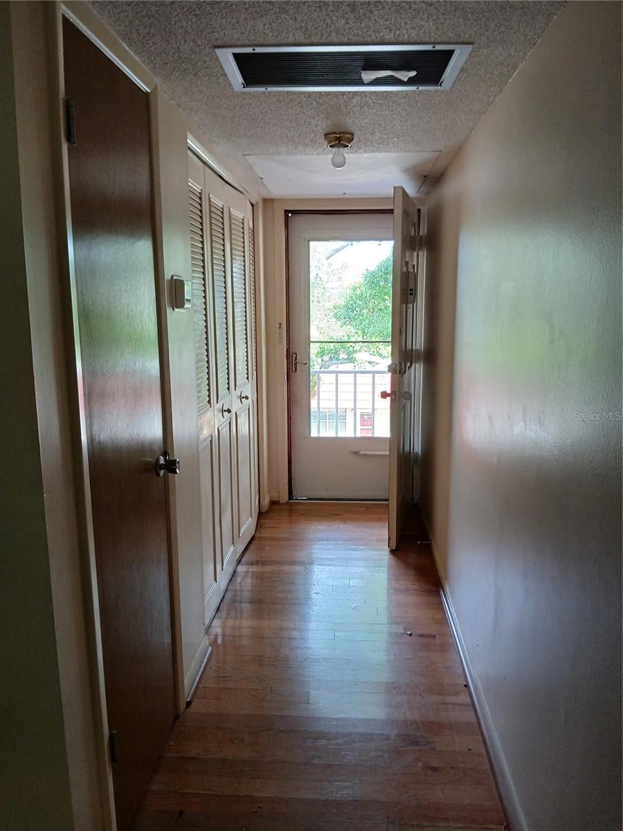 Image 5 of 17 For 5880 38th Avenue N 304