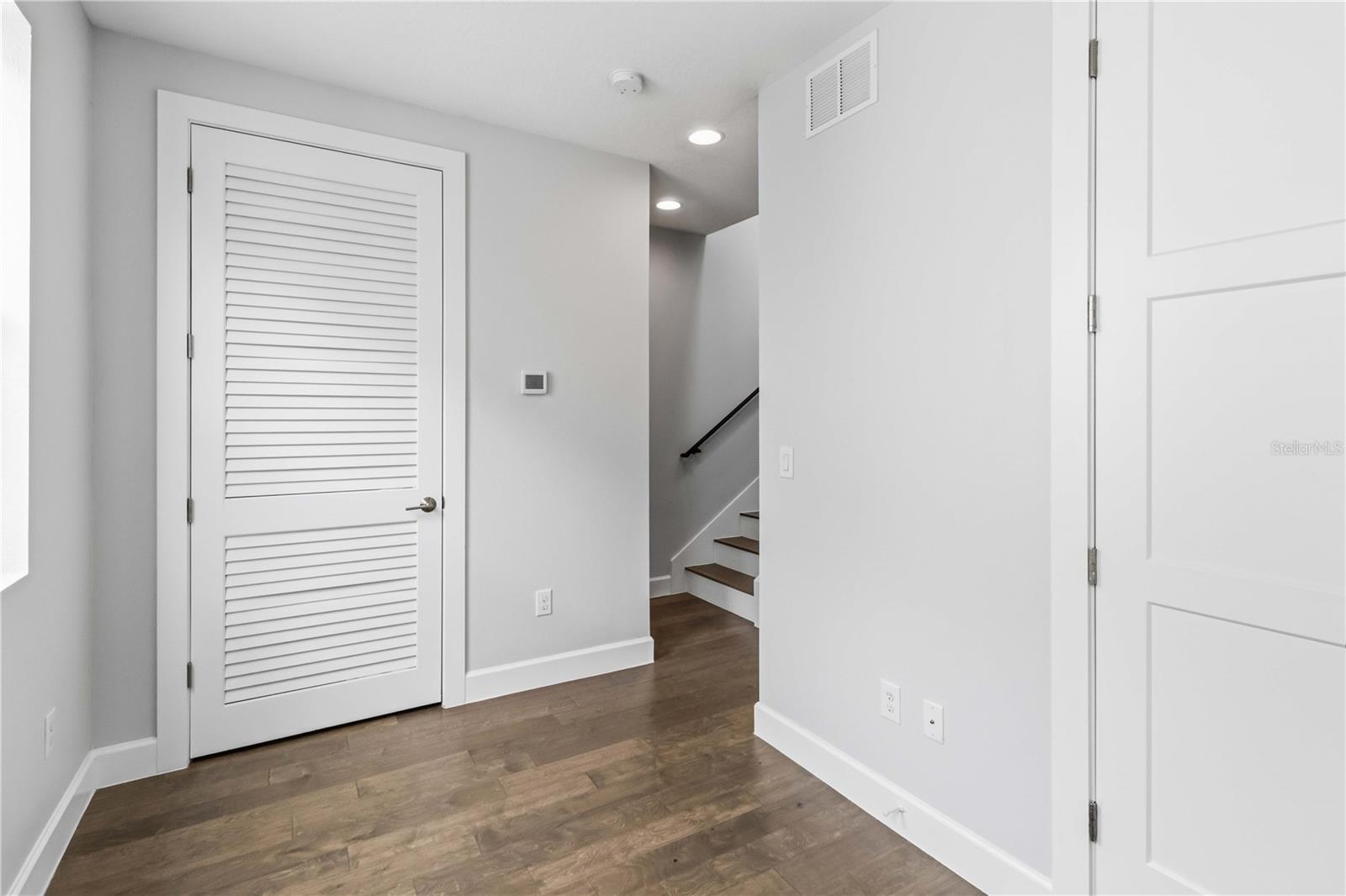 Image 15 of 36 For 1332 Gray Street 5