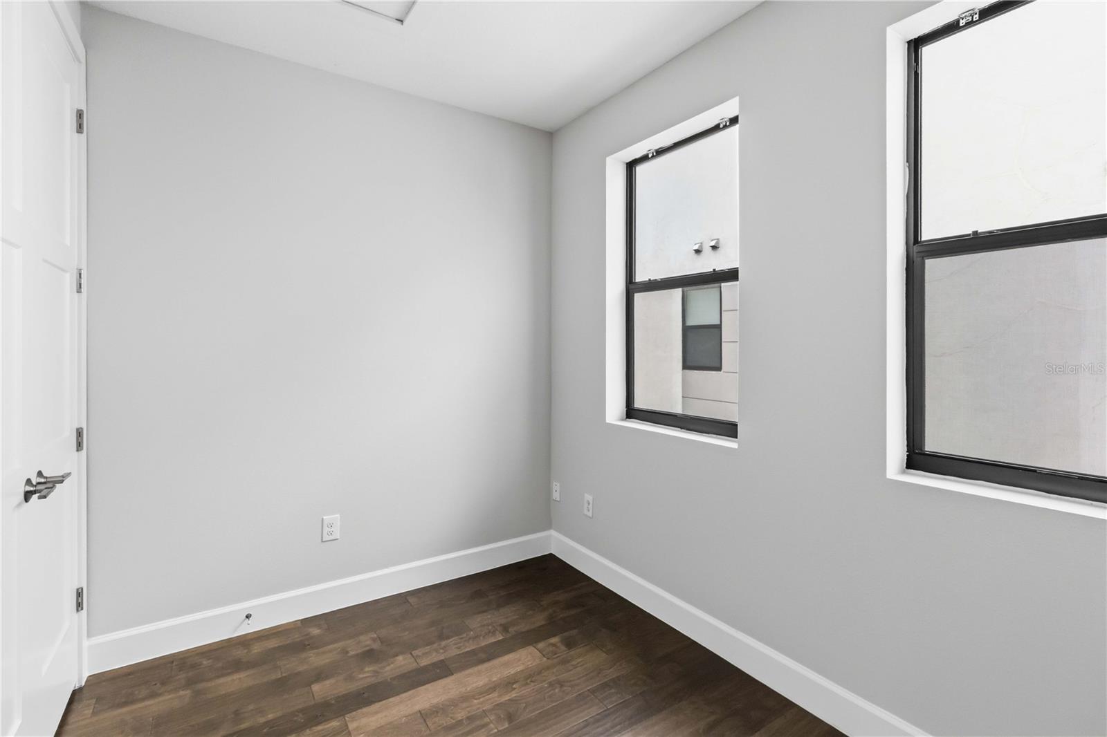 Image 19 of 36 For 1332 Gray Street 5