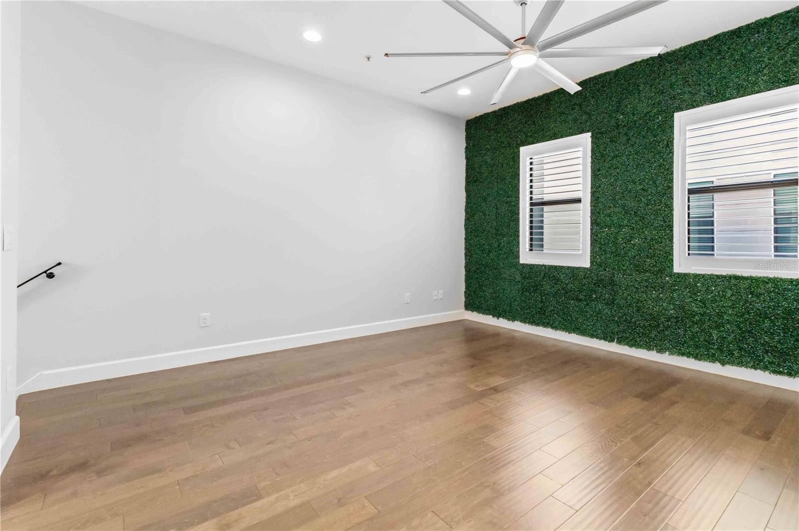 Image 4 of 36 For 1332 Gray Street 5