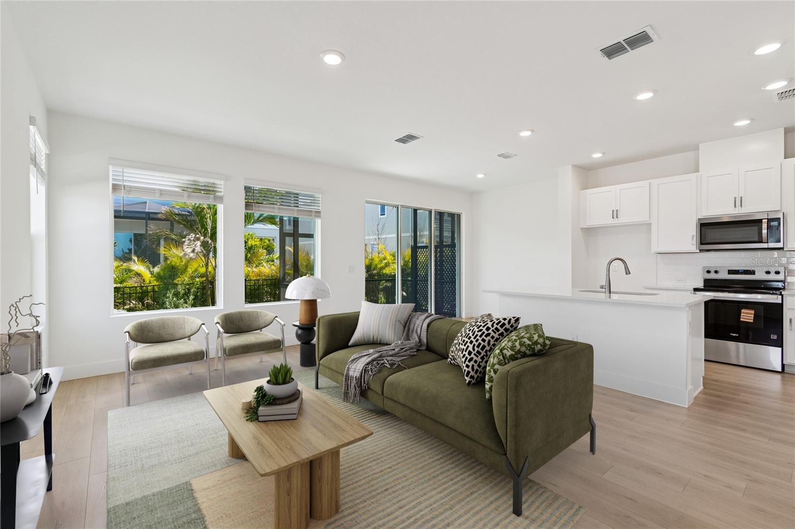 Image 10 of 43 For 10724 Oak Bend Drive