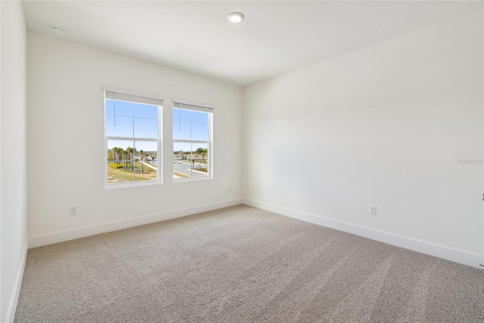 Image 27 of 43 For 10724 Oak Bend Drive