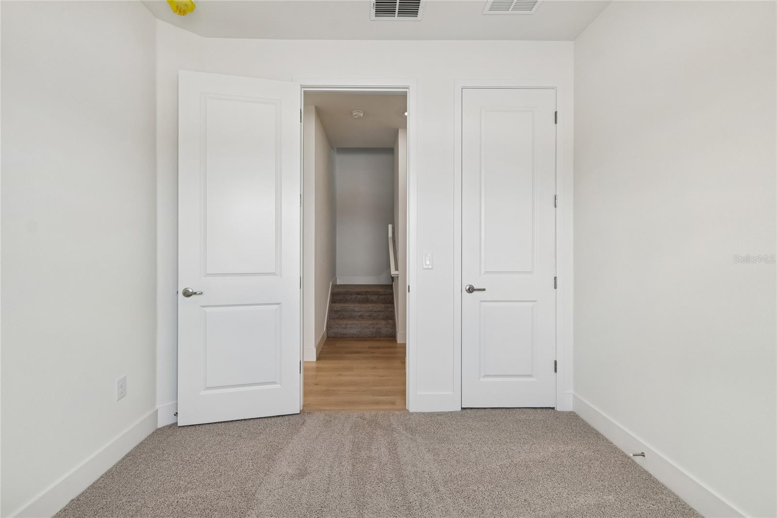 Image 34 of 43 For 10724 Oak Bend Drive