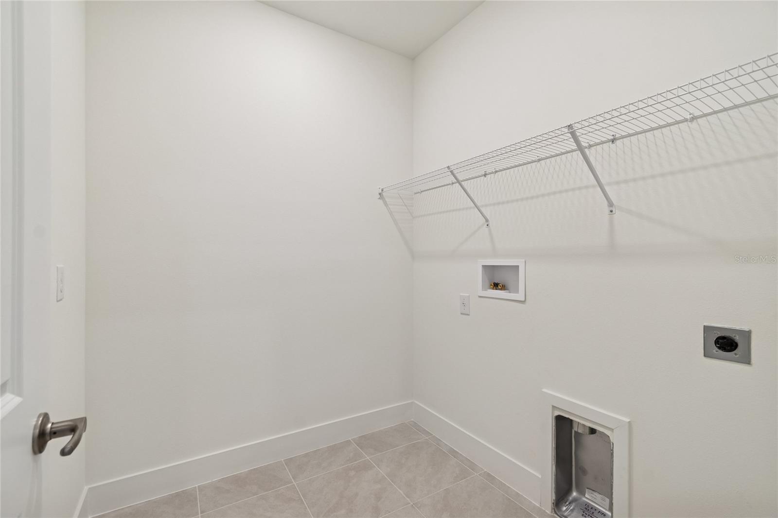 Image 35 of 43 For 10724 Oak Bend Drive