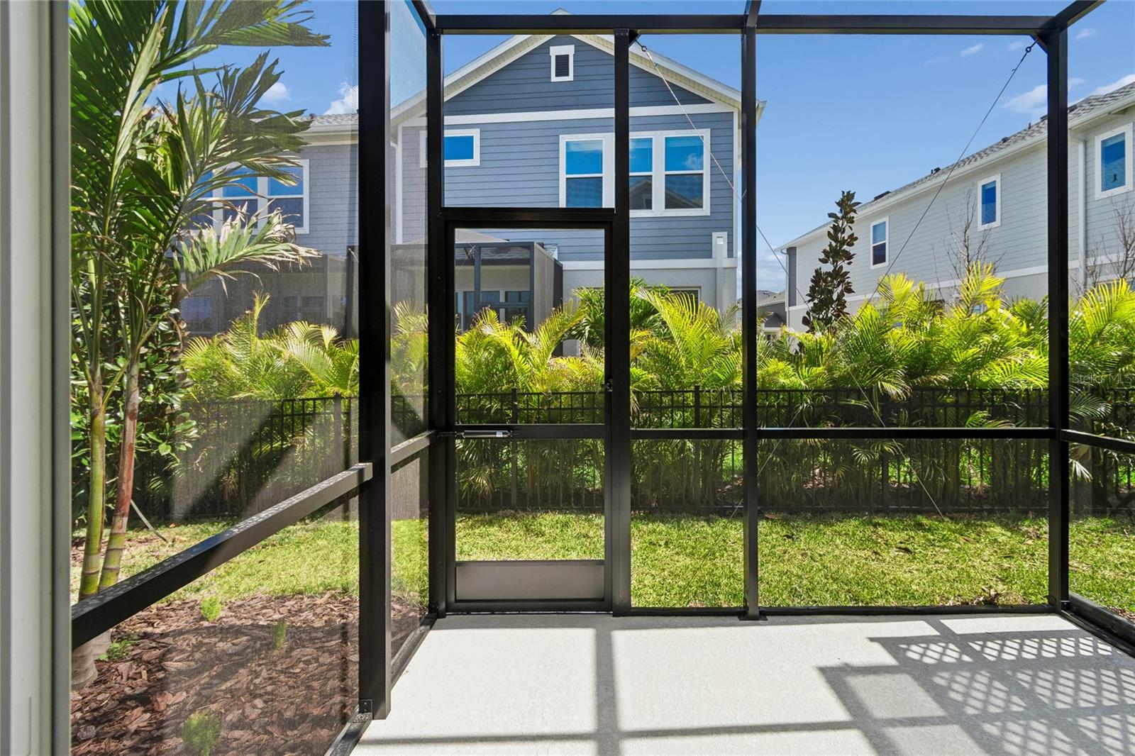 Image 36 of 43 For 10724 Oak Bend Drive