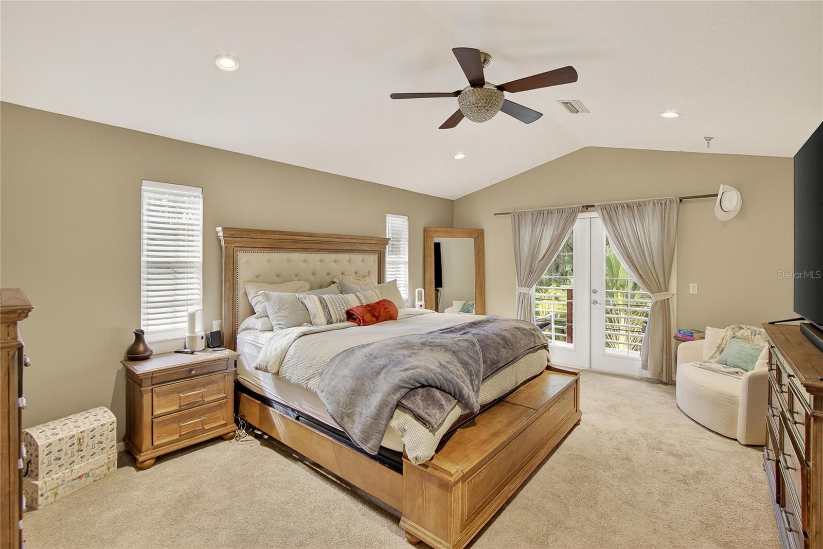 Listing photo id 15 for 3309 Timberlee Road