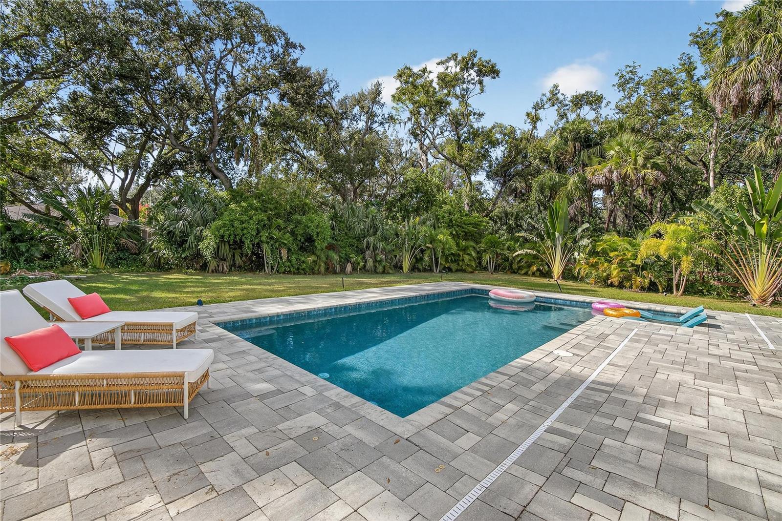 Listing photo id 29 for 3309 Timberlee Road