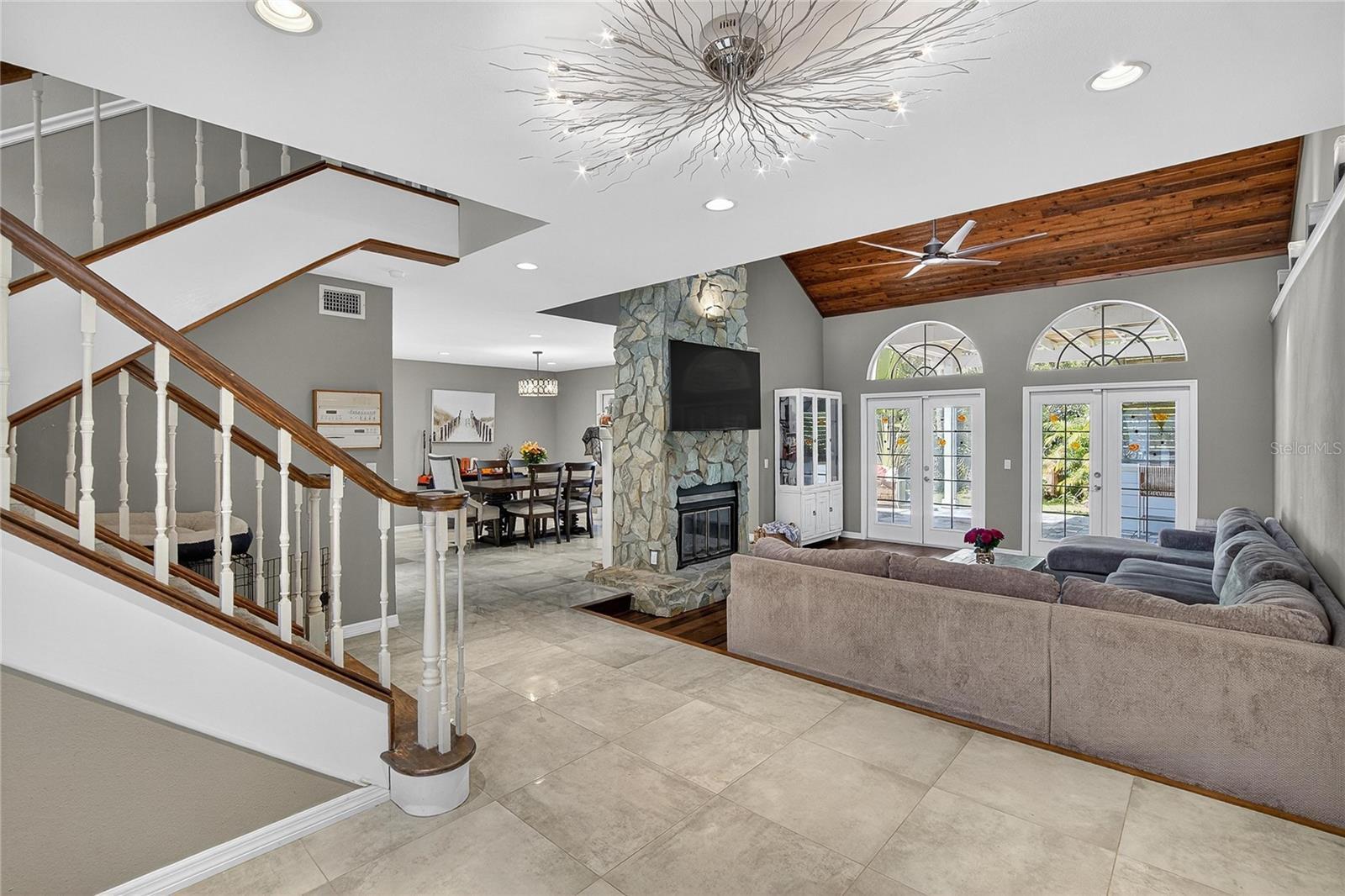 Listing photo id 2 for 3309 Timberlee Road