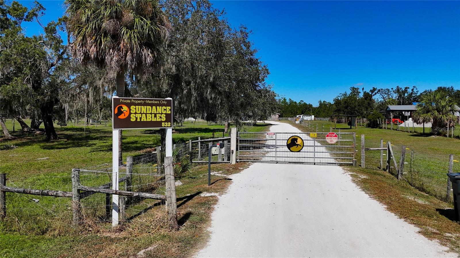 Listing photo id 49 for 3309 Timberlee Road