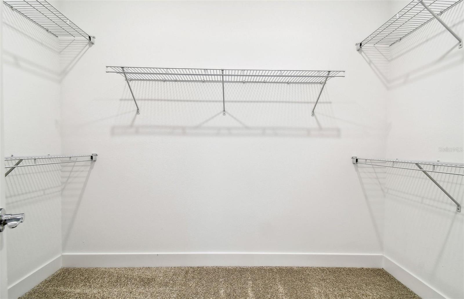 Image 17 of 37 For 9832 Autumn Ridge Avenue