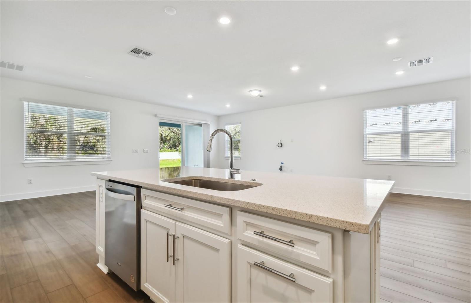 Image 7 of 37 For 9832 Autumn Ridge Avenue