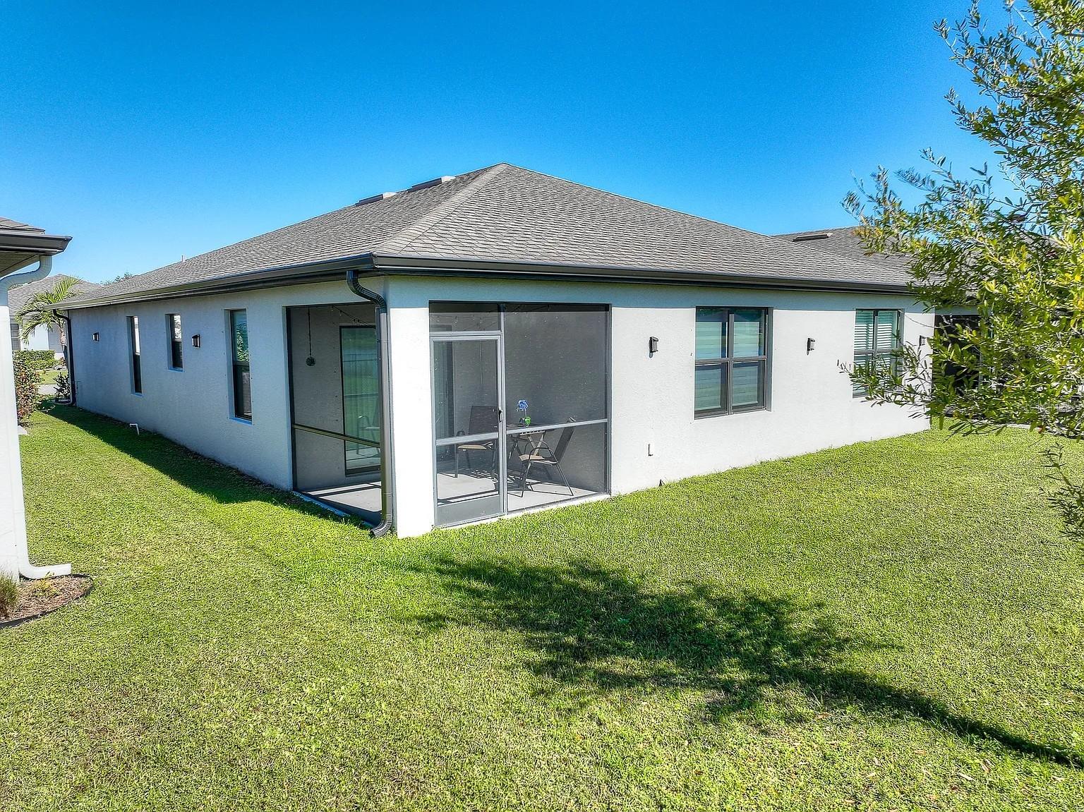 Image 6 of 30 For 10820 Marlberry Way