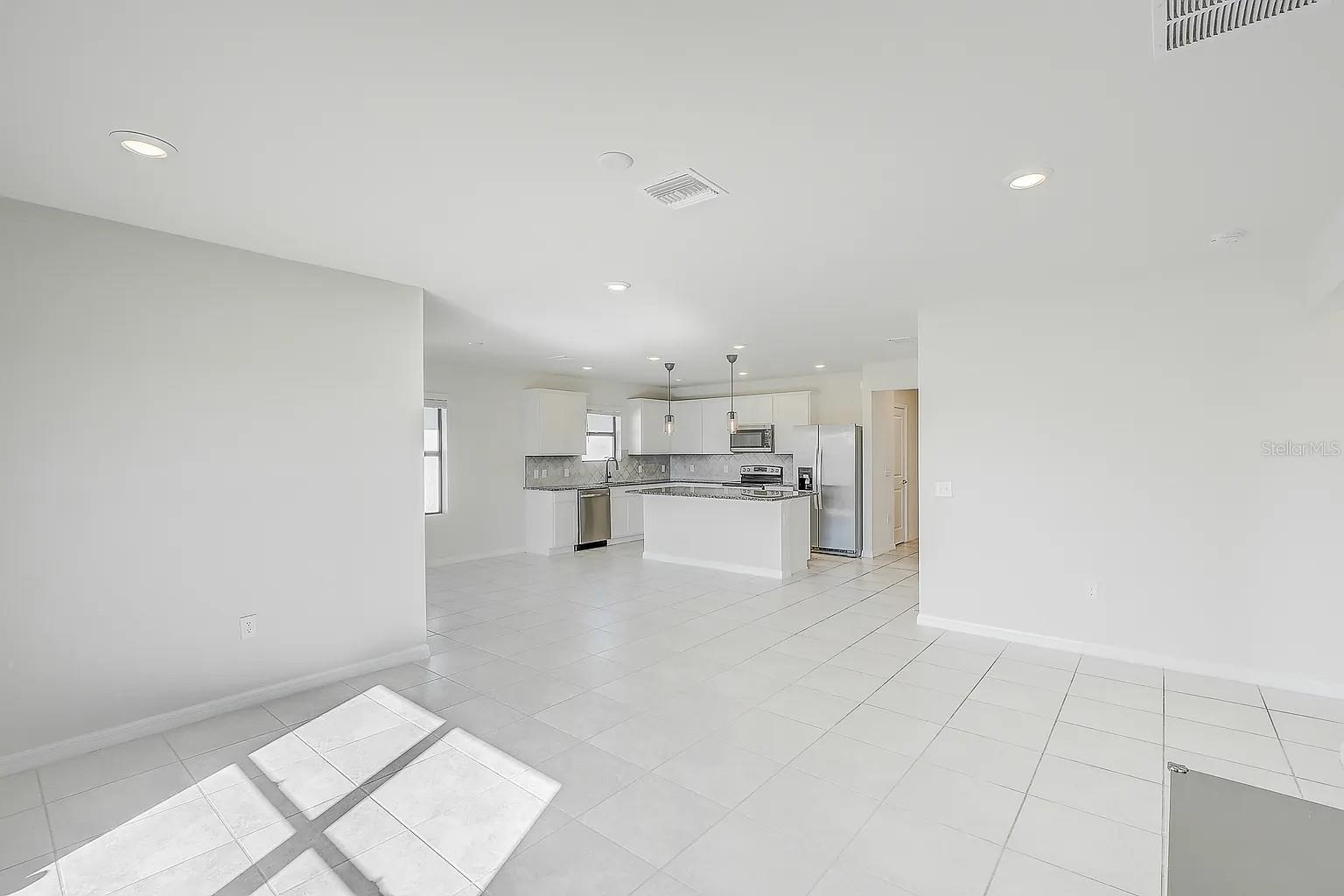 Image 9 of 30 For 10820 Marlberry Way