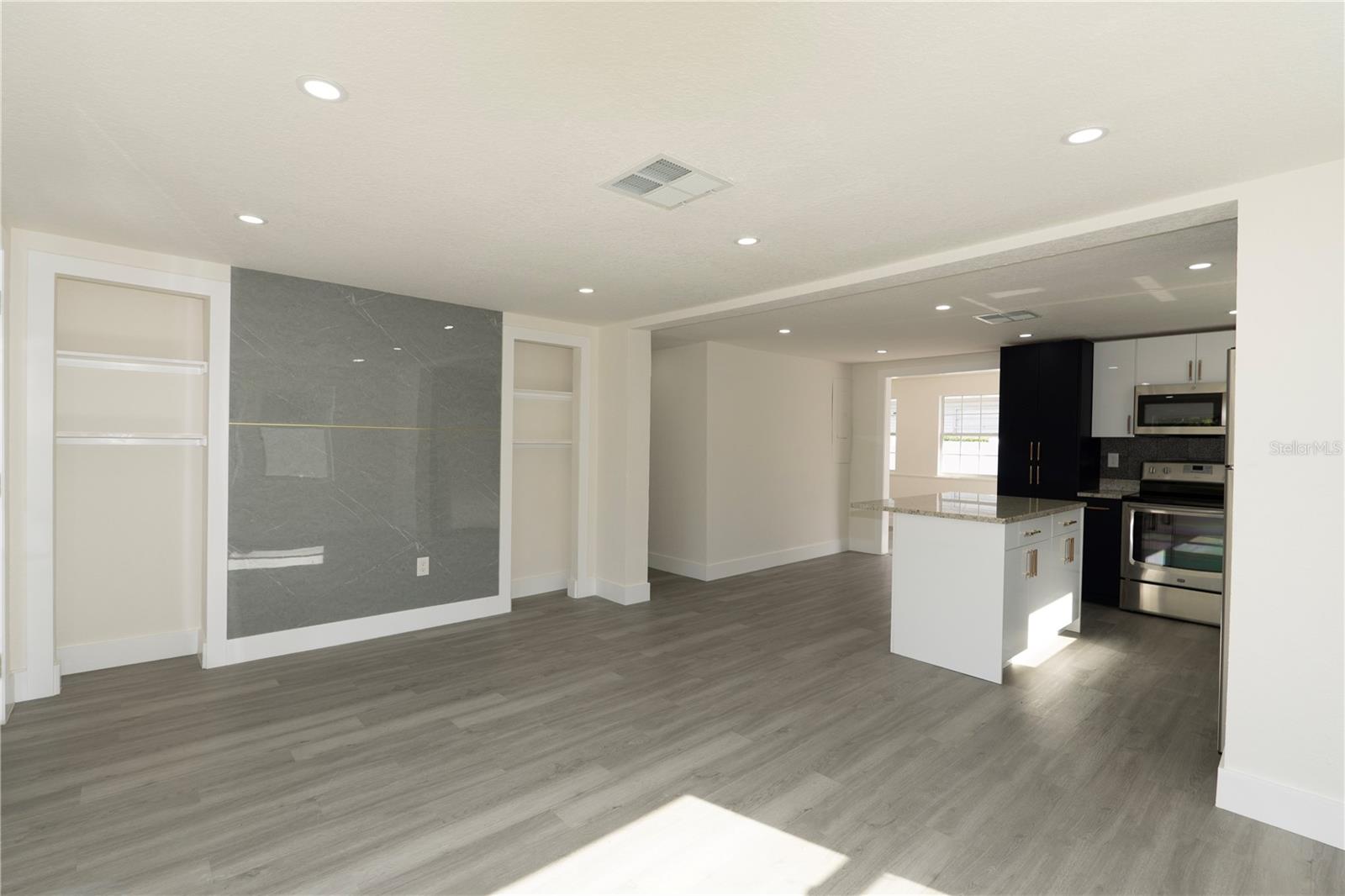 Image 10 of 42 For 1711 Sewaha Street