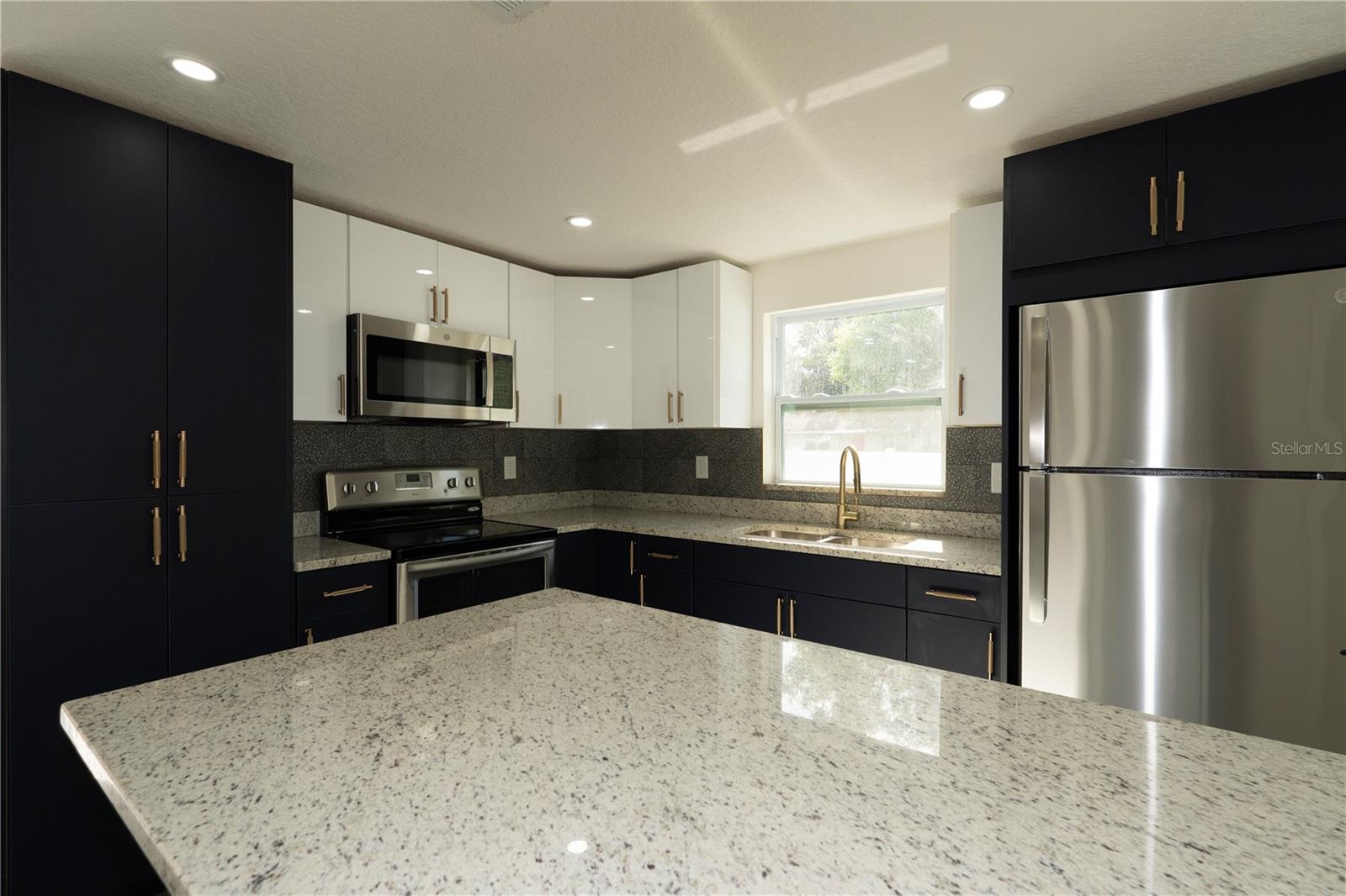 Image 13 of 42 For 1711 Sewaha Street