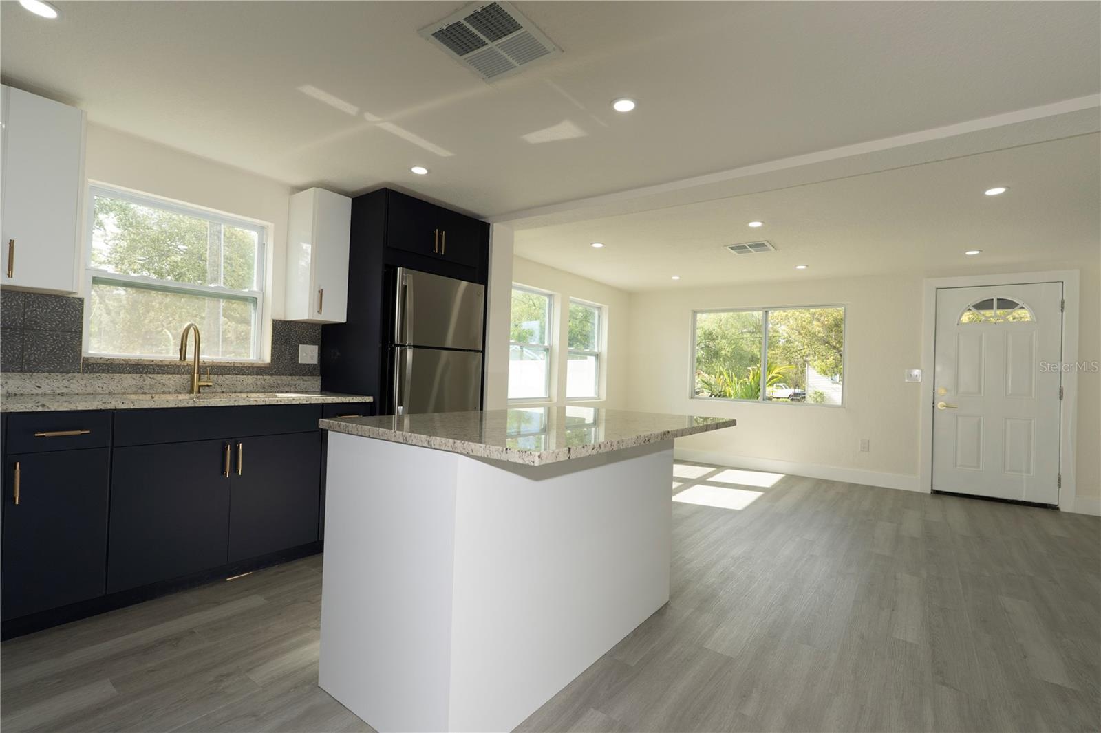 Image 17 of 42 For 1711 Sewaha Street