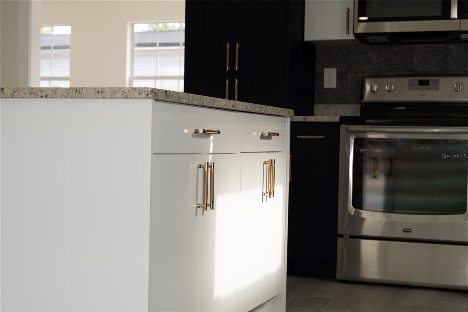 Image 18 of 42 For 1711 Sewaha Street