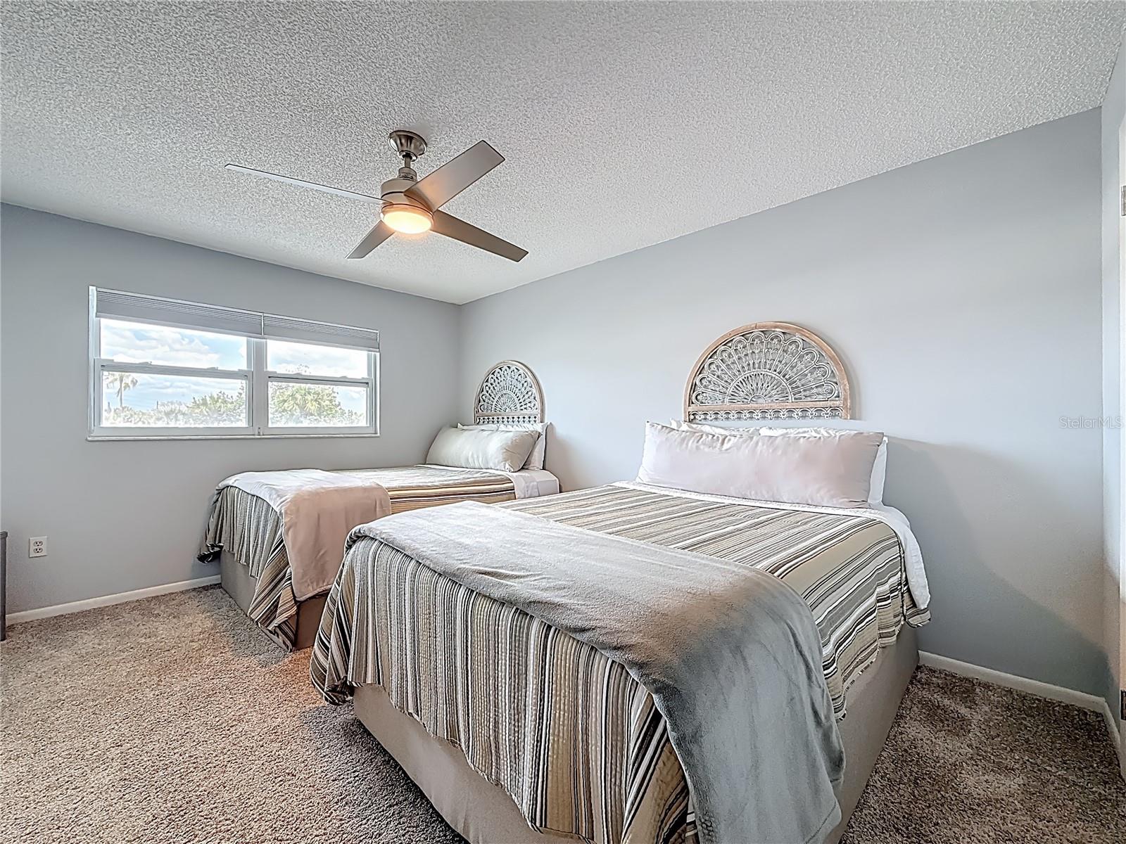 Image 19 of 46 For 5575 Gulf Boulevard 225