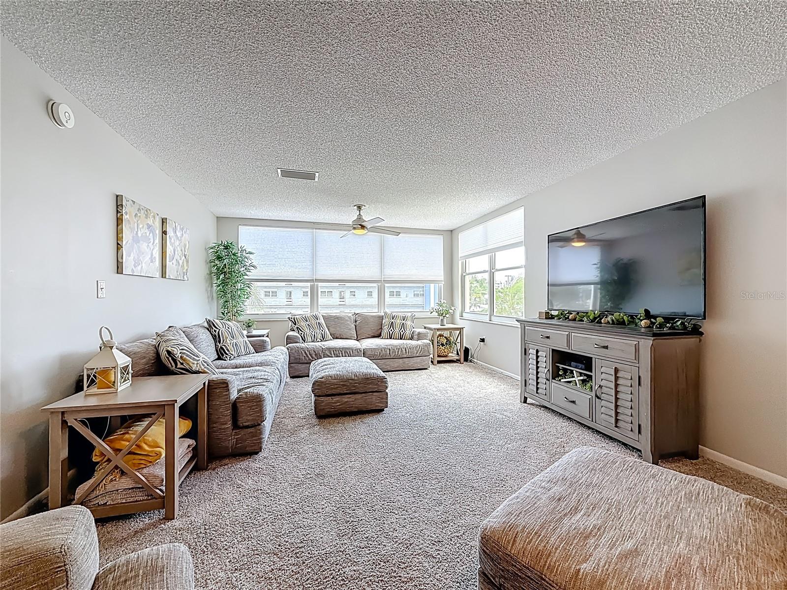 Image 26 of 46 For 5575 Gulf Boulevard 225