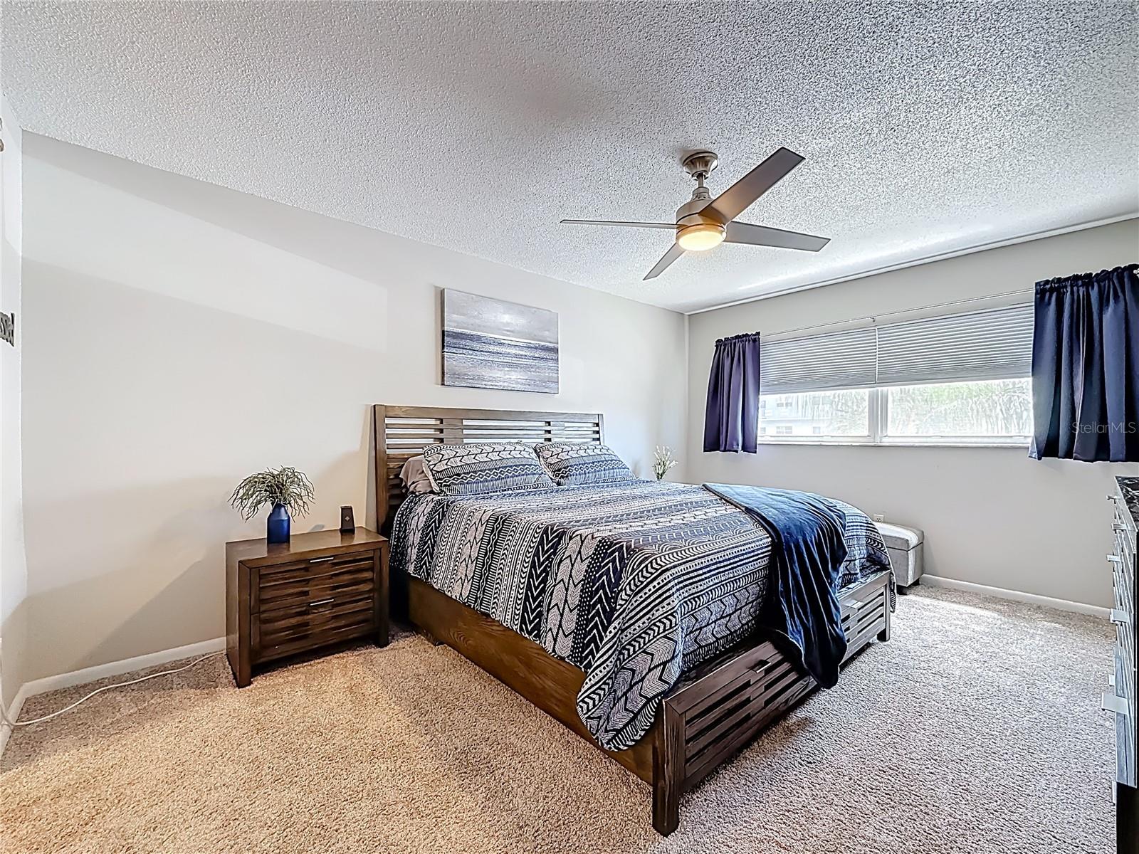 Image 31 of 46 For 5575 Gulf Boulevard 225