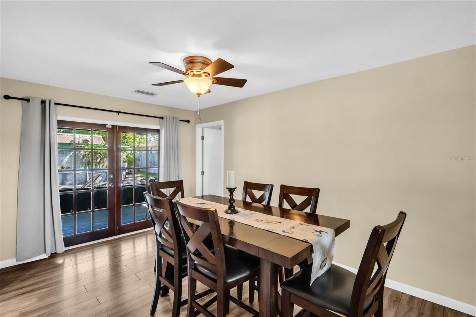 Image 12 of 56 For 1505 Michigan Avenue