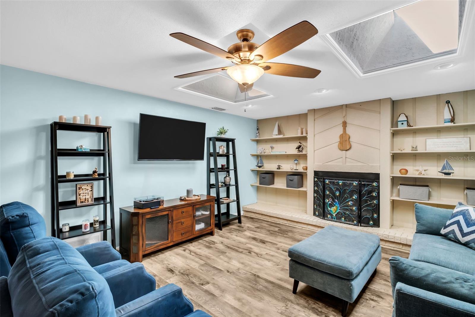 Image 15 of 56 For 1505 Michigan Avenue