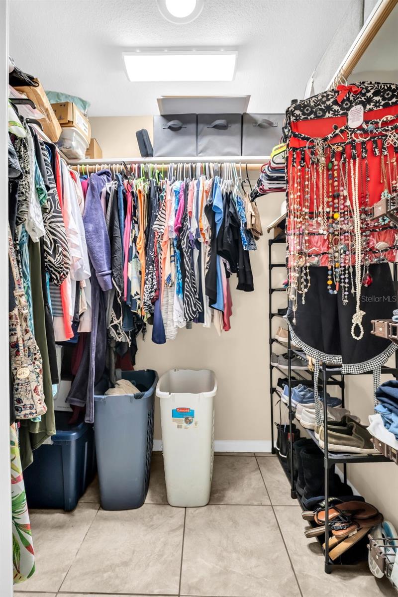 Image 23 of 56 For 1505 Michigan Avenue