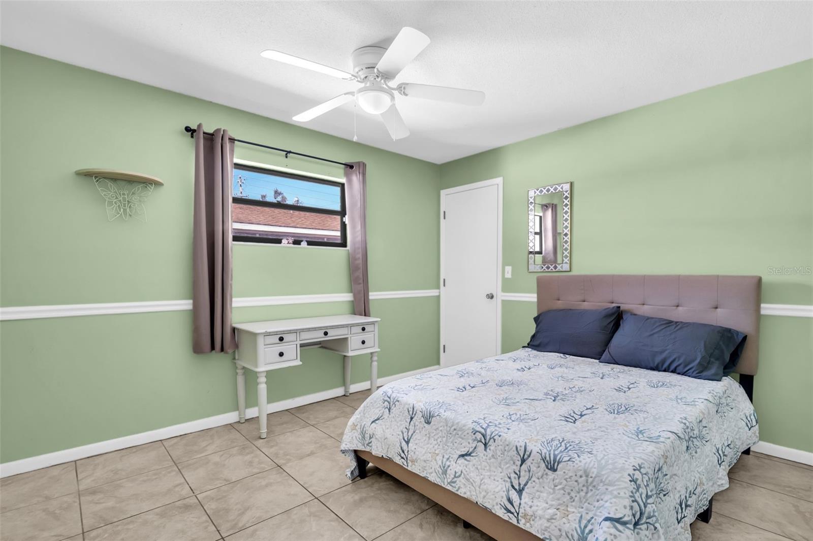 Image 25 of 56 For 1505 Michigan Avenue