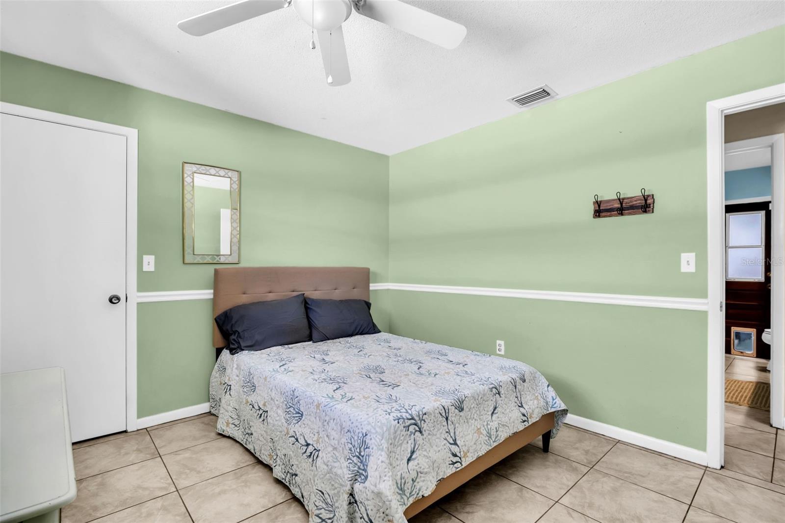 Image 26 of 56 For 1505 Michigan Avenue