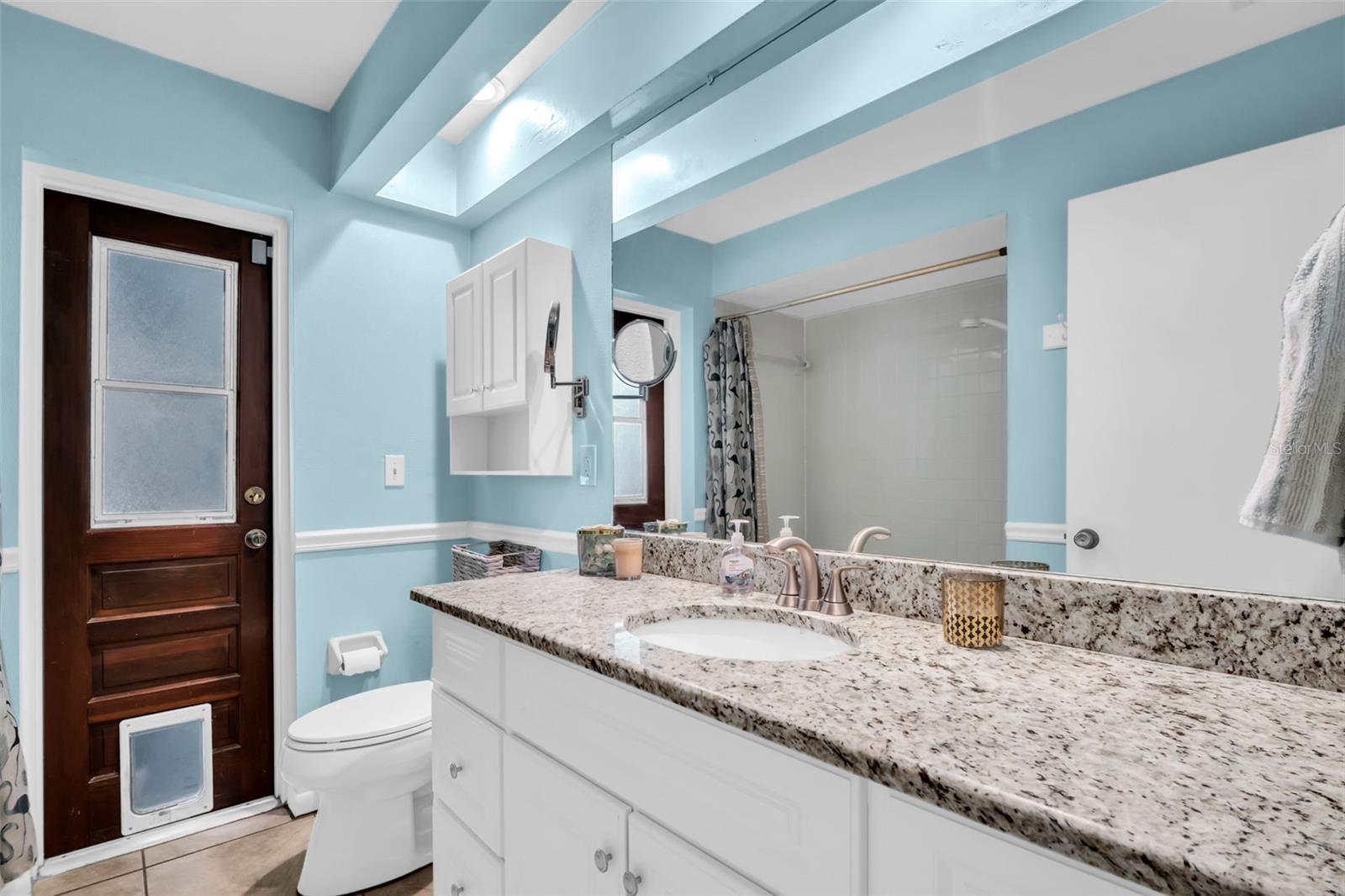 Image 27 of 56 For 1505 Michigan Avenue