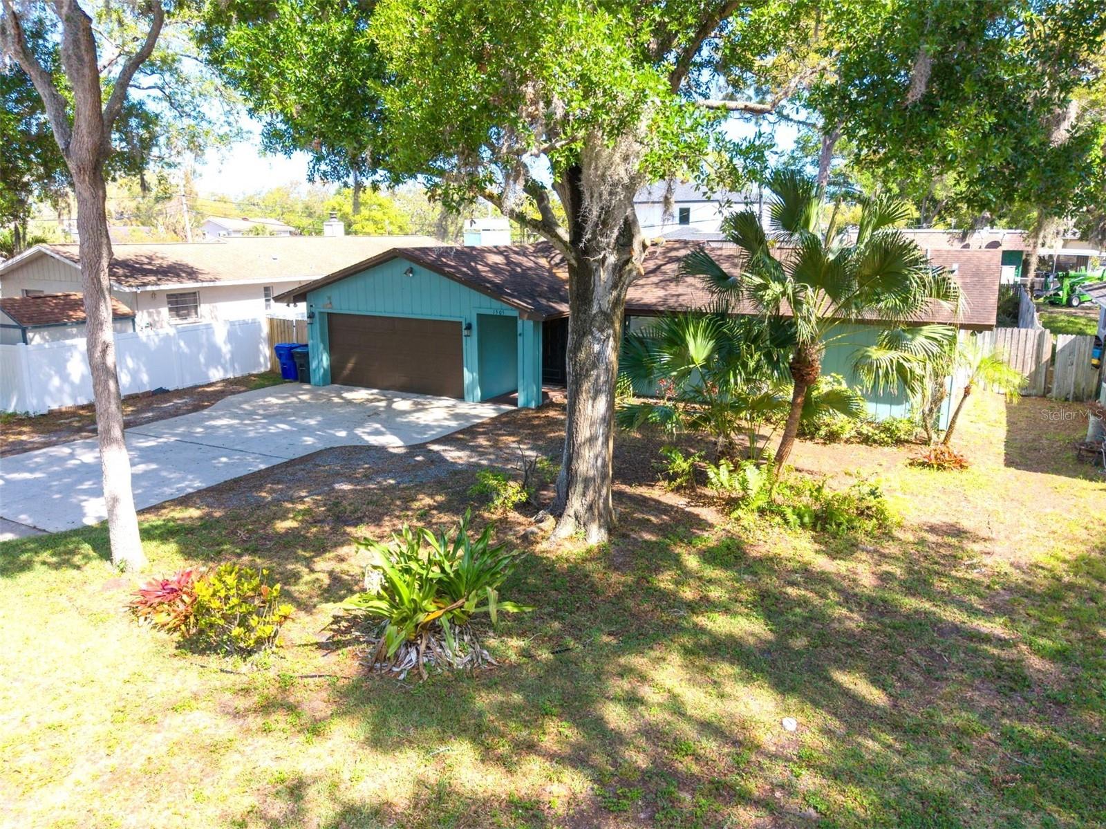 Image 4 of 56 For 1505 Michigan Avenue