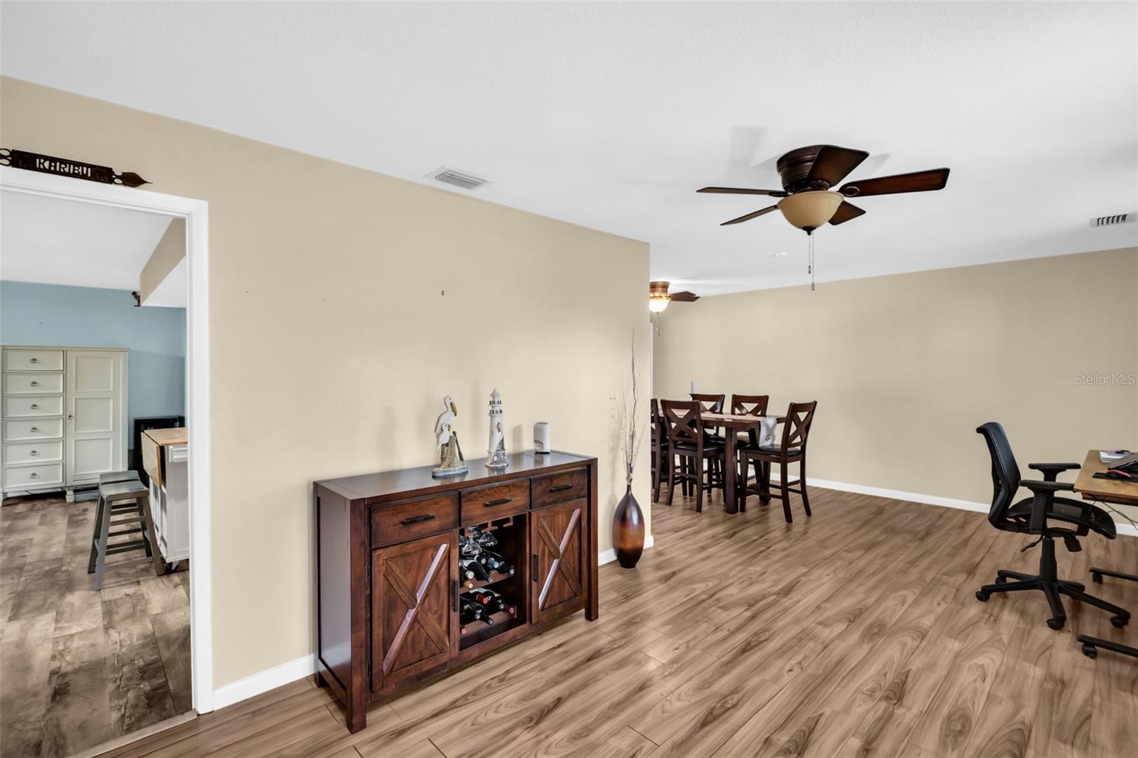 Image 5 of 56 For 1505 Michigan Avenue