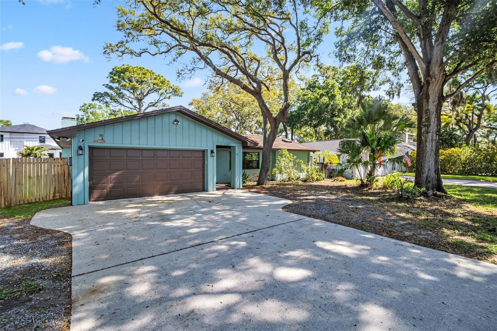 Image 55 of 56 For 1505 Michigan Avenue