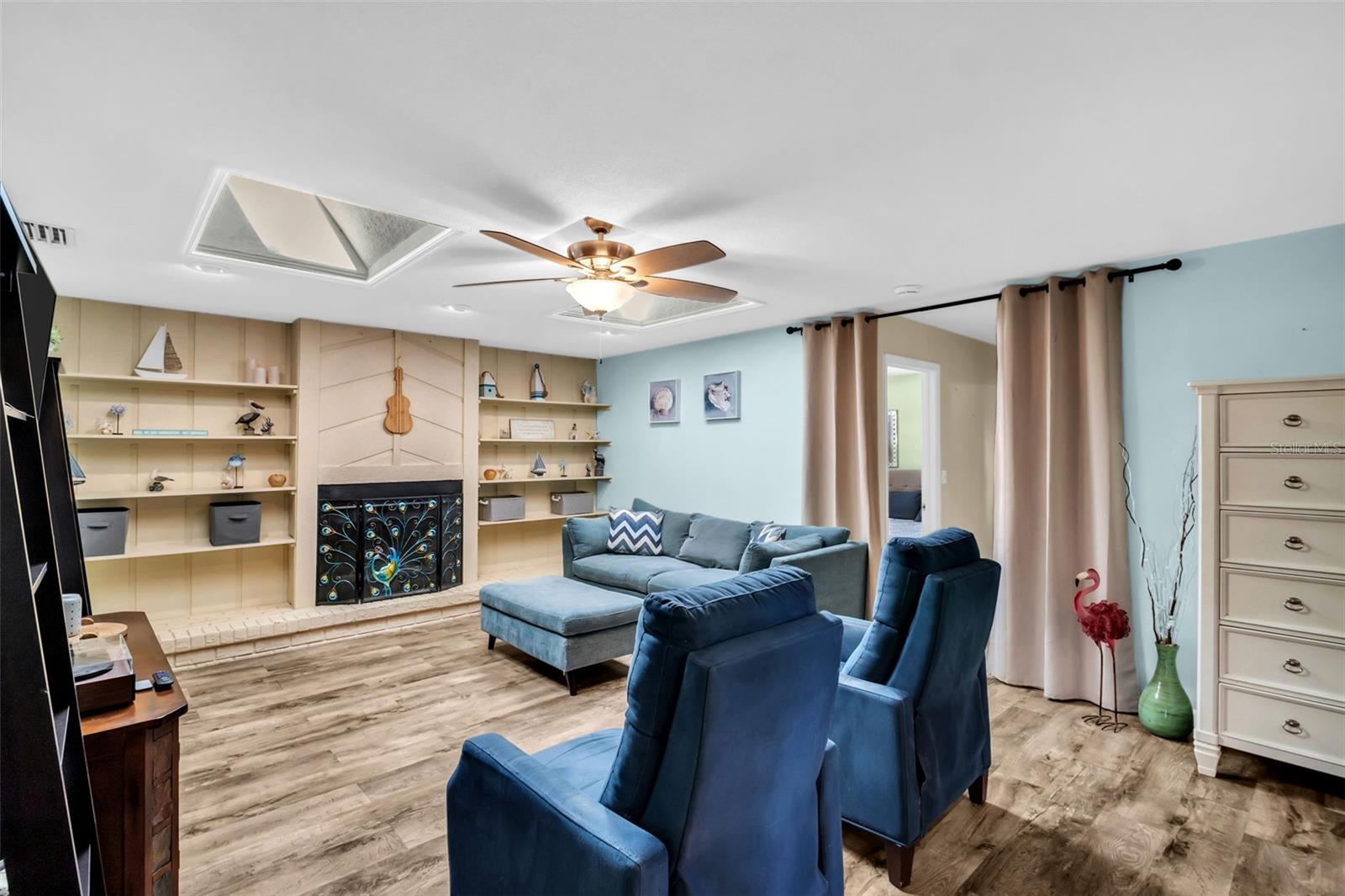 Image 8 of 56 For 1505 Michigan Avenue