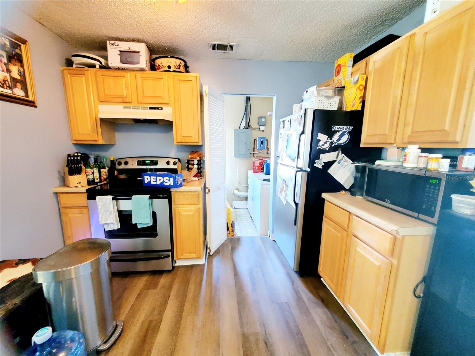 Image 10 of 22 For 430 1st Avenue Ne