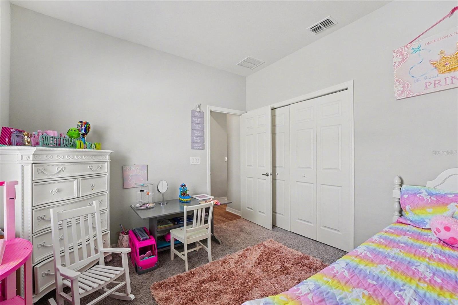 Image 13 of 25 For 1126 Second Drive