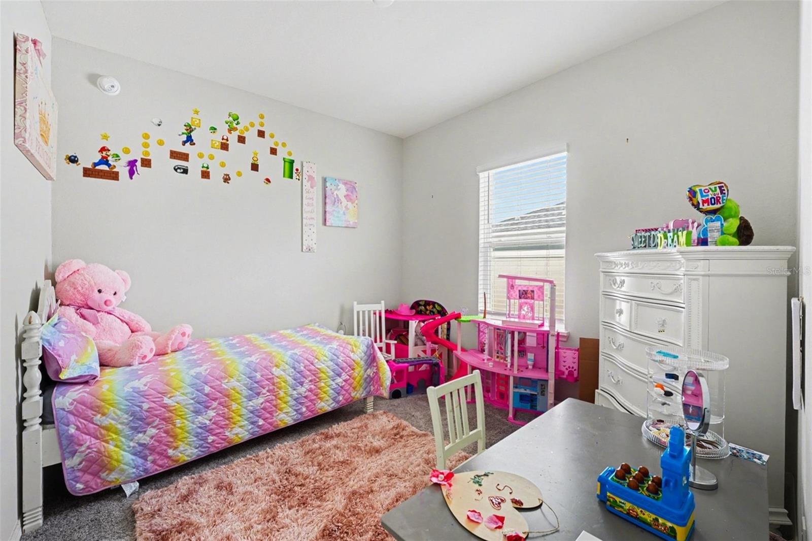 Image 14 of 25 For 1126 Second Drive