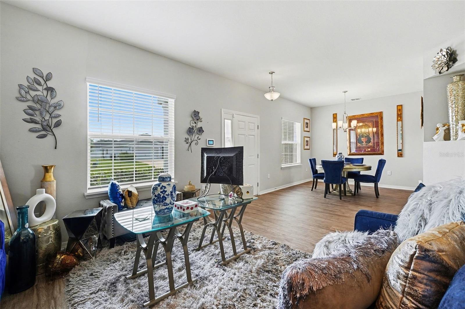 Image 4 of 25 For 1126 Second Drive