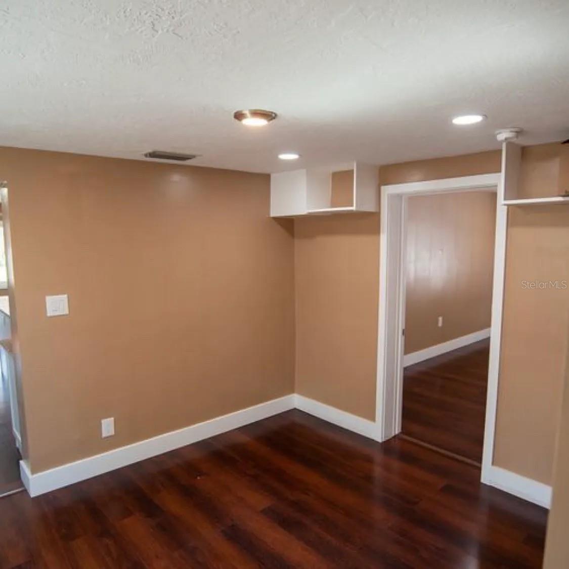 Image 5 of 13 For 1329 34th Avenue N