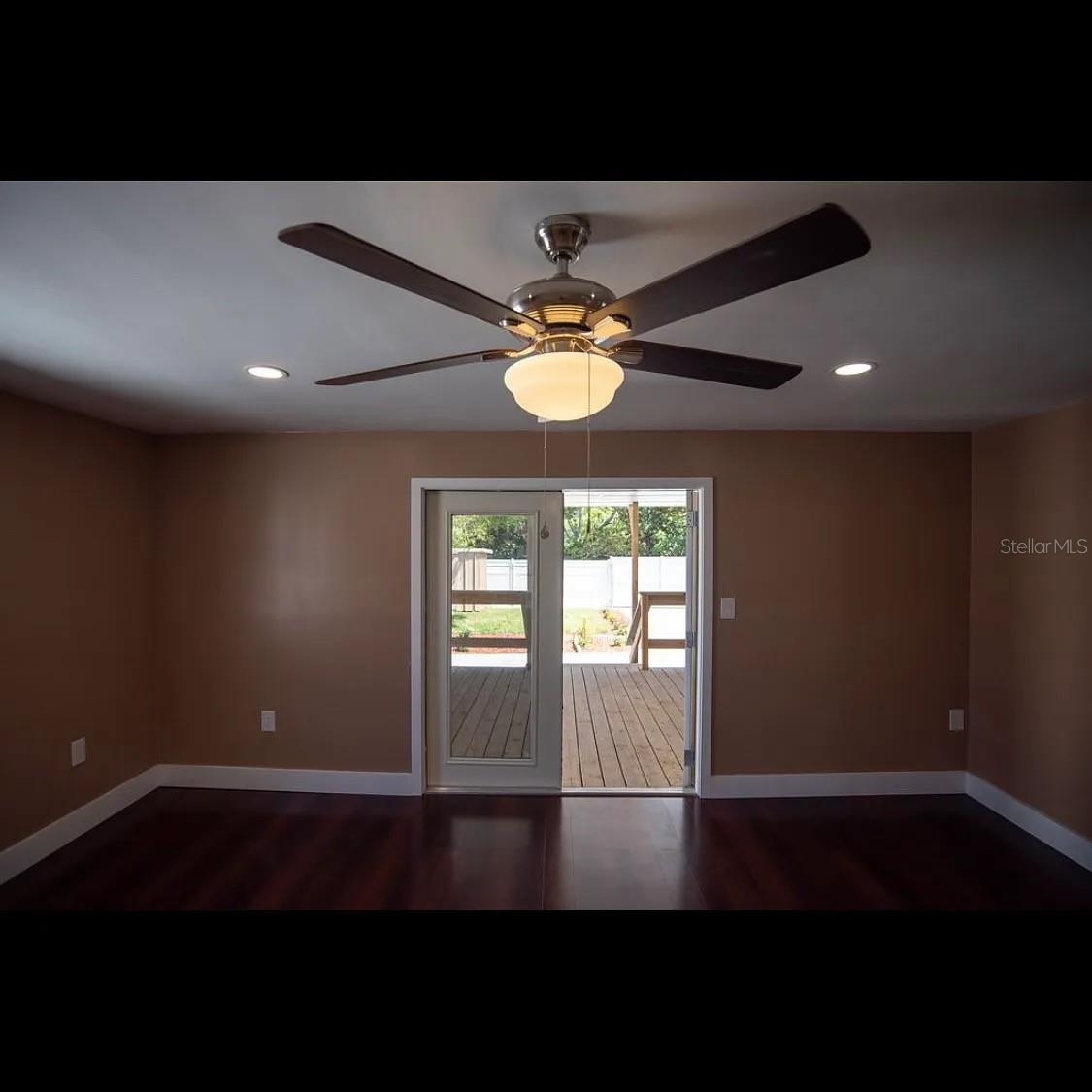 Image 8 of 13 For 1329 34th Avenue N