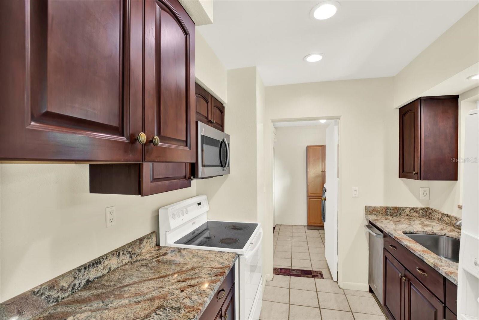 Image 13 of 34 For 2561 58th Street N