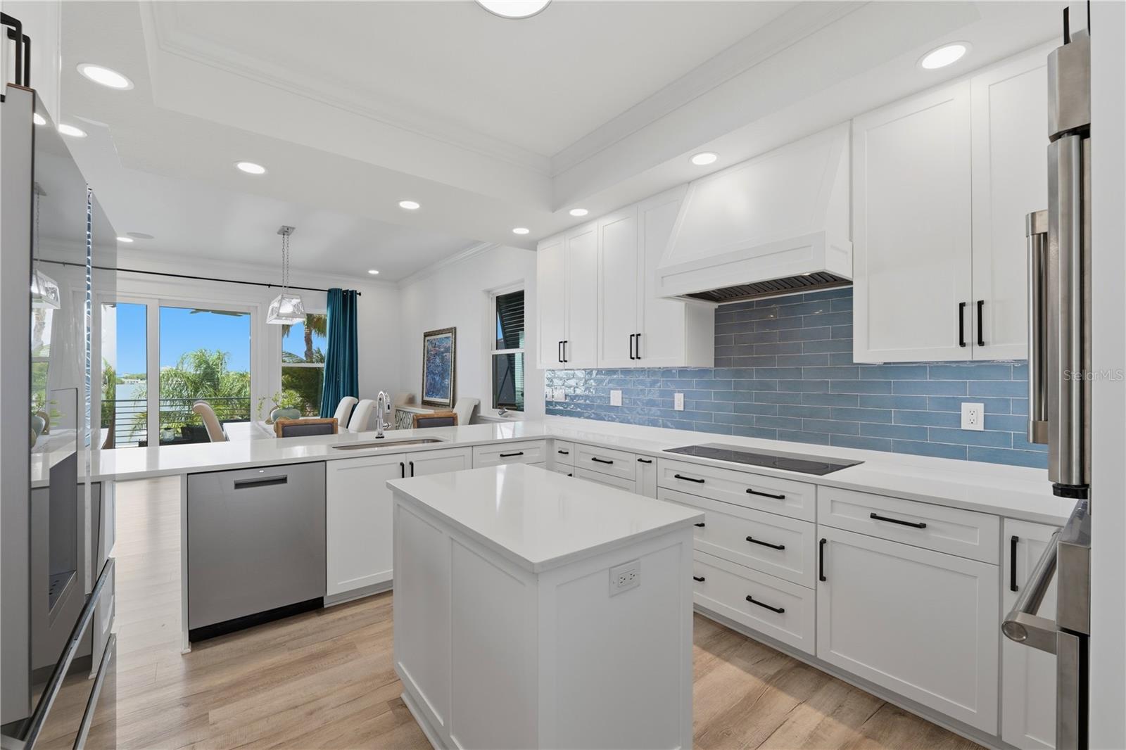 Image 13 of 95 For 2813 Kipps Colony Drive S