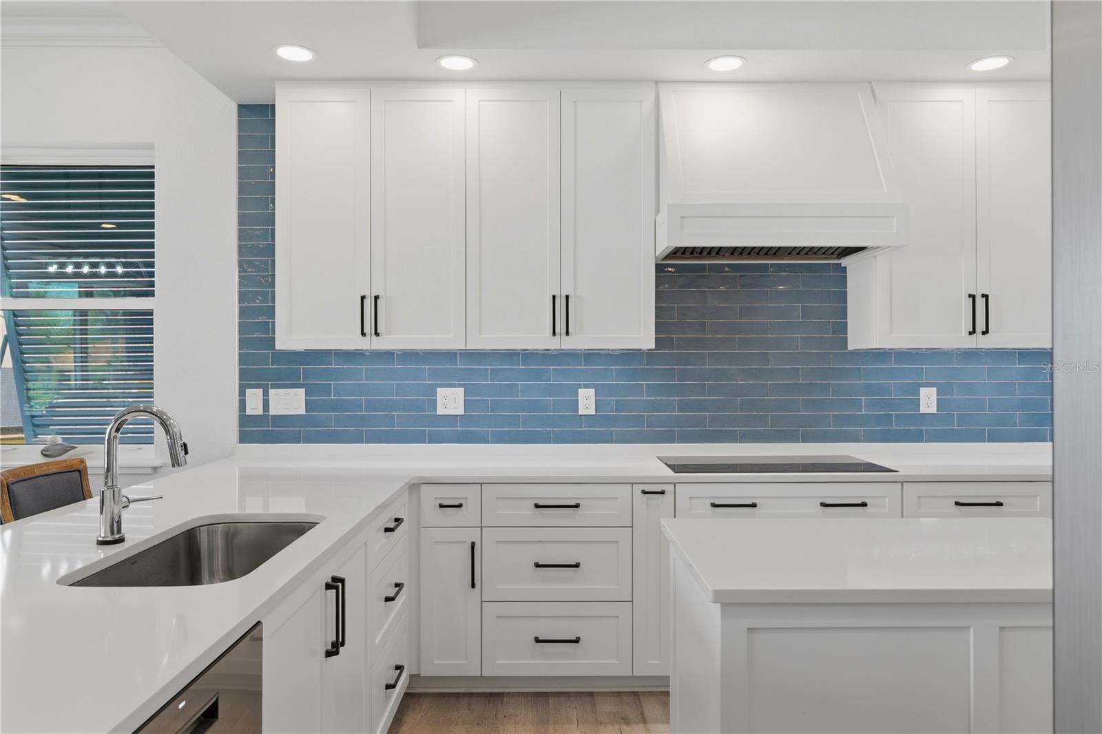 Image 15 of 95 For 2813 Kipps Colony Drive S