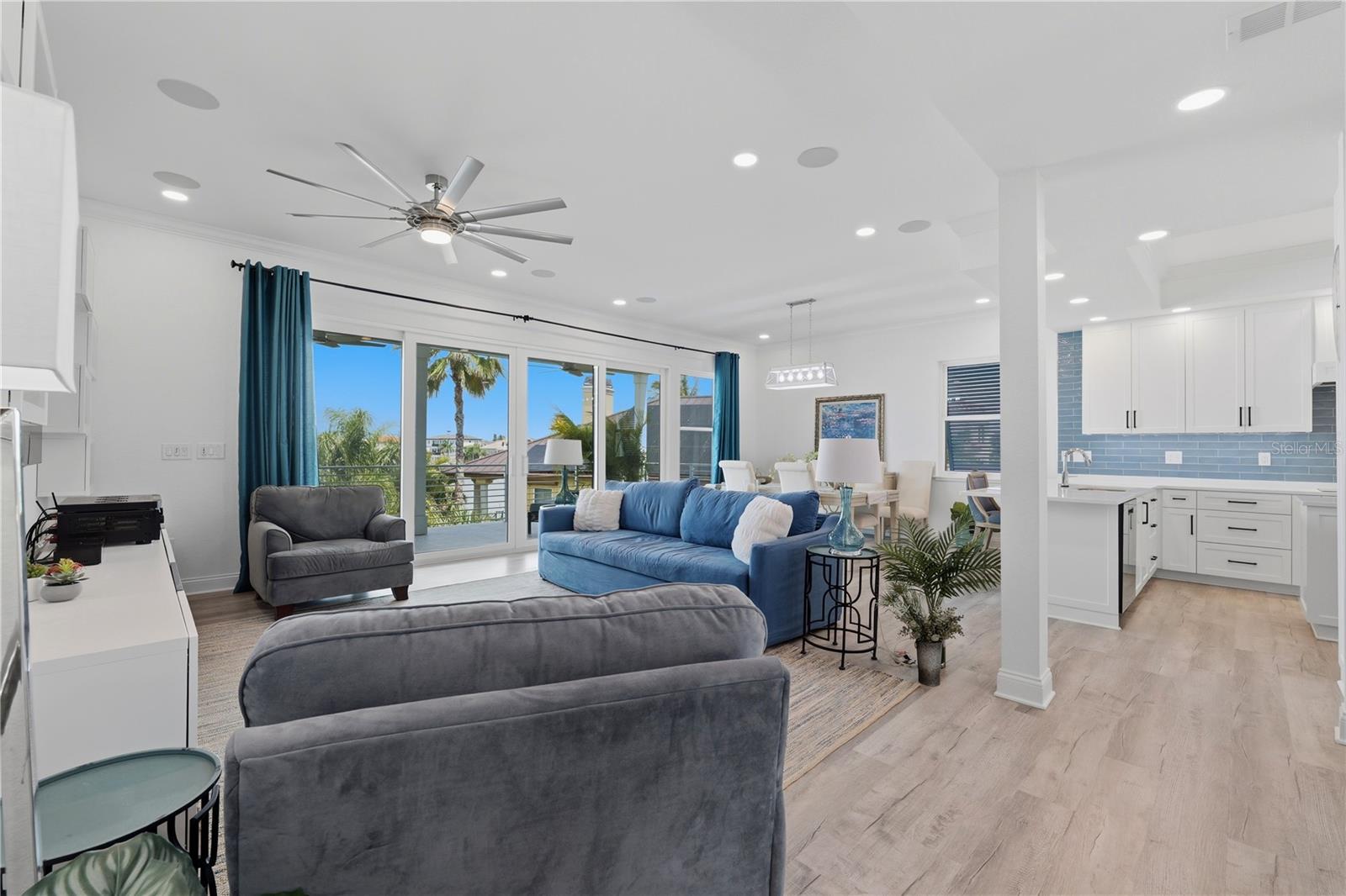 Image 21 of 95 For 2813 Kipps Colony Drive S