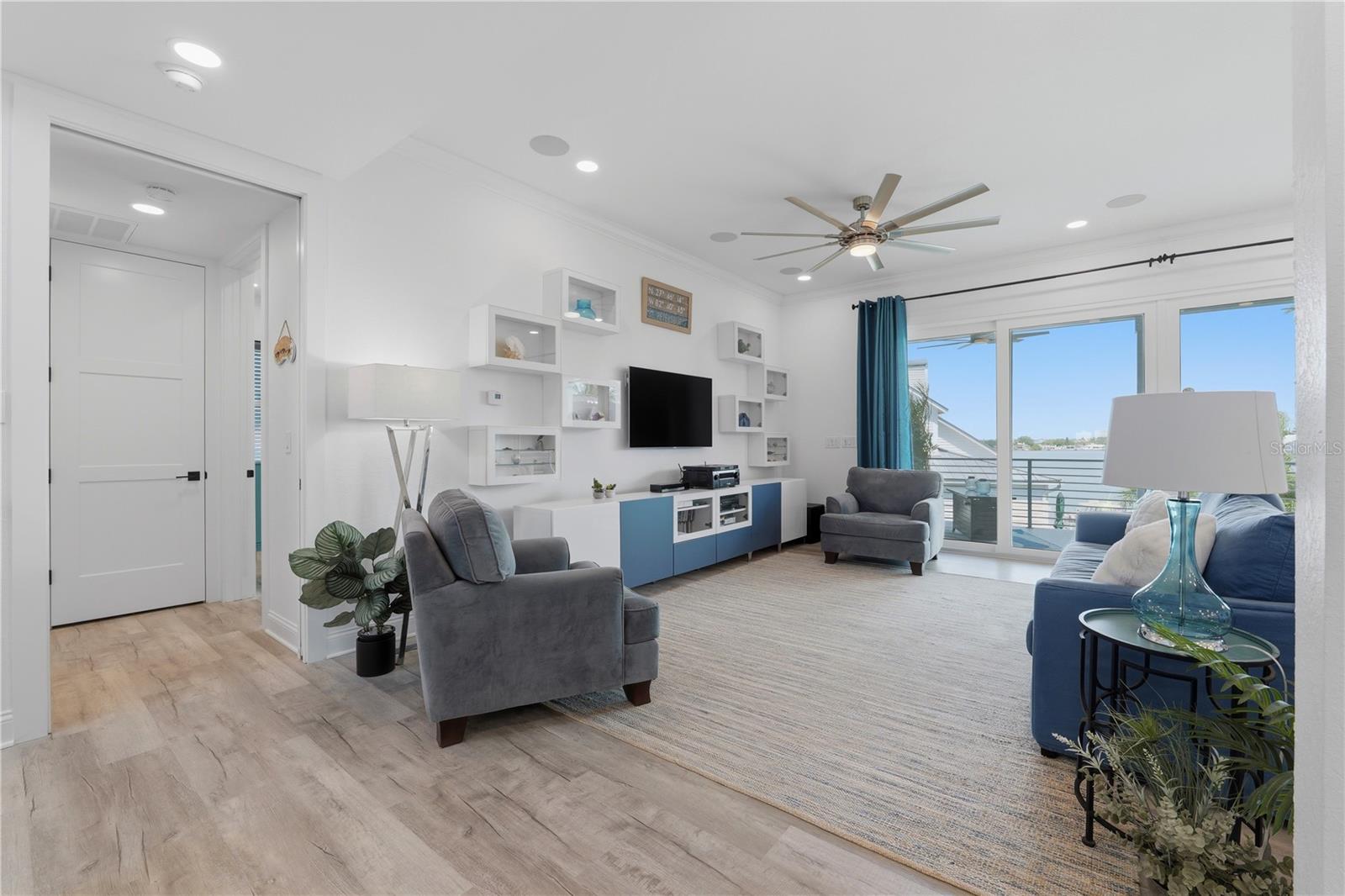 Image 24 of 95 For 2813 Kipps Colony Drive S